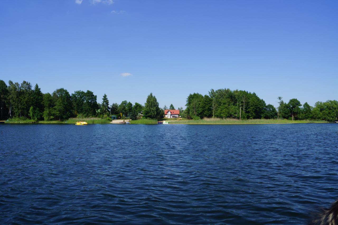 White Lake Villa Ґостинін Екстер'єр фото